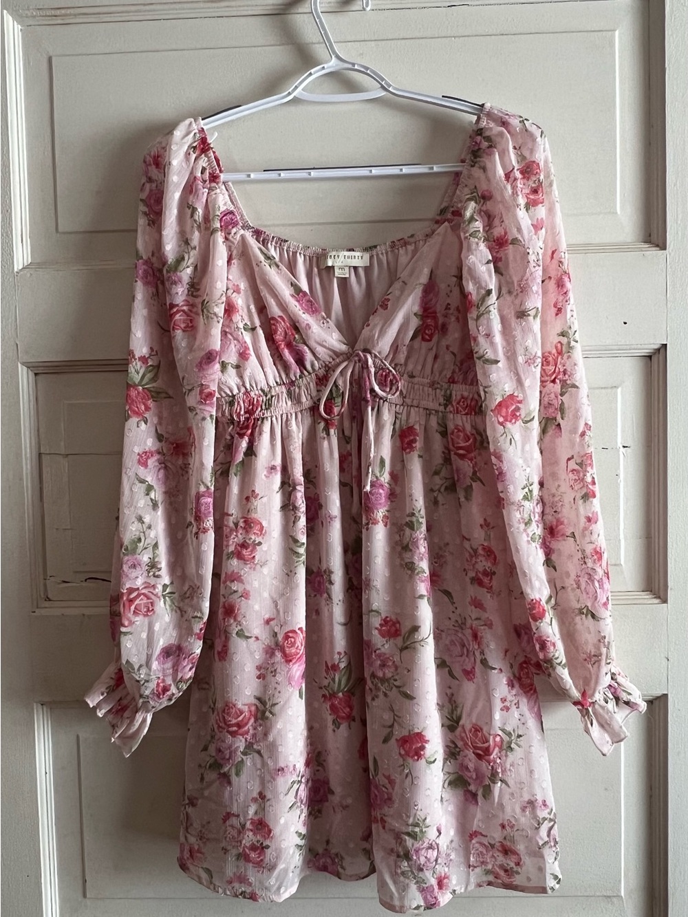 Romantic Pink Floral Puff-Sleeve Mini Dress